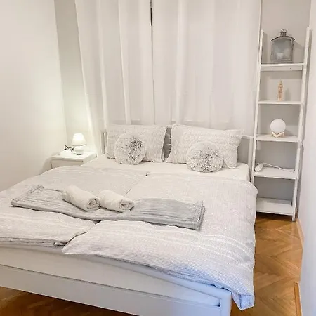 House Marin - Whole House *