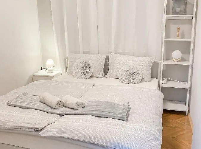 House Marin - Whole House *